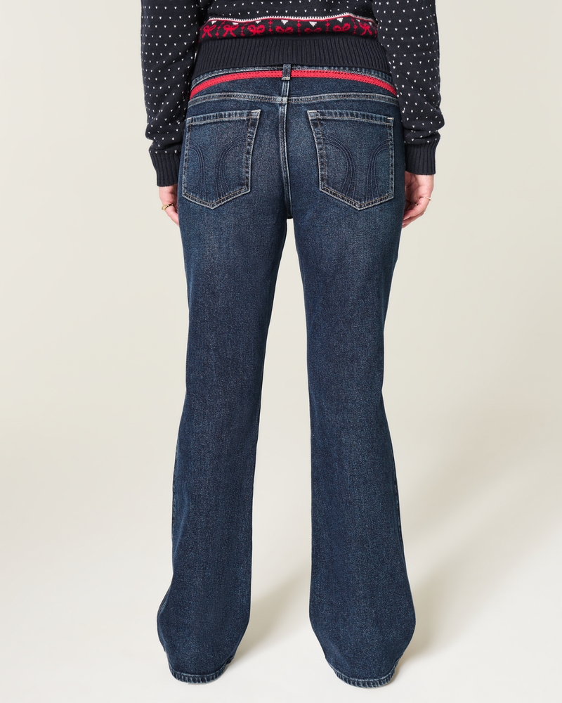 bootcut-jeans mit niedrigem bund schmetterlingsstickerei und mittlerer waschung