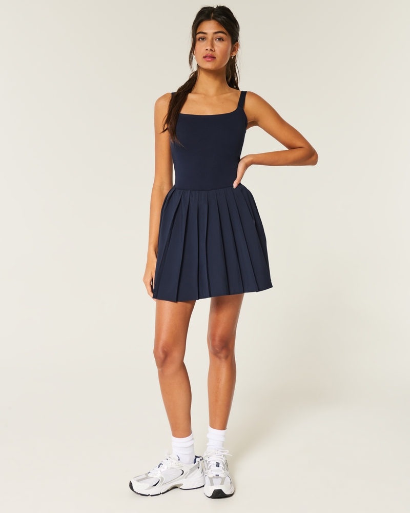 gilly hicks active plisseekleid
