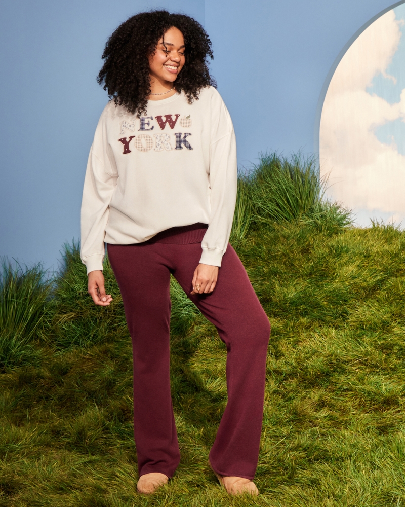oversized sweatshirt mit engelsflügelmuster und rundhalsausschnitt