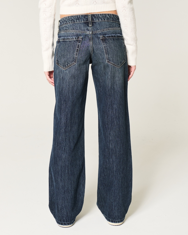hüftig geschnittene mittelblaue baggy-jeans