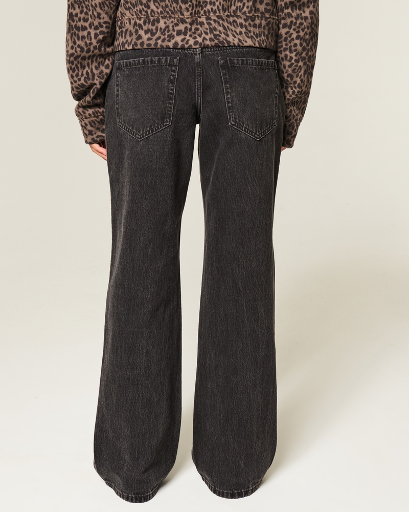 hüftig geschnittene mittelblaue baggy-jeans