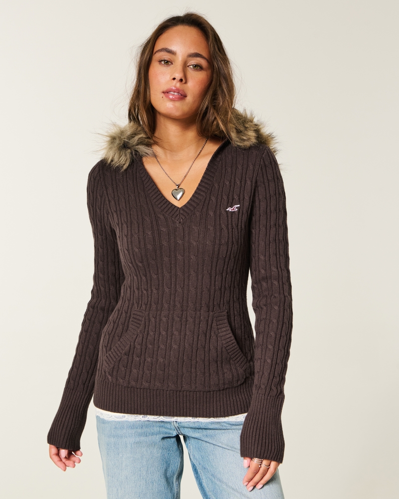 kapuzenpullover mit zopfmuster und kunstpelzbesatz