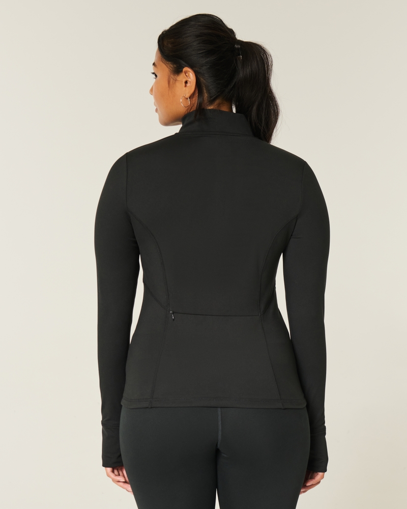 gilly hicks recharge ein lebendiges und dynamisches slim-fit-design mit einem markanten durchgehenden reißverschluss.
