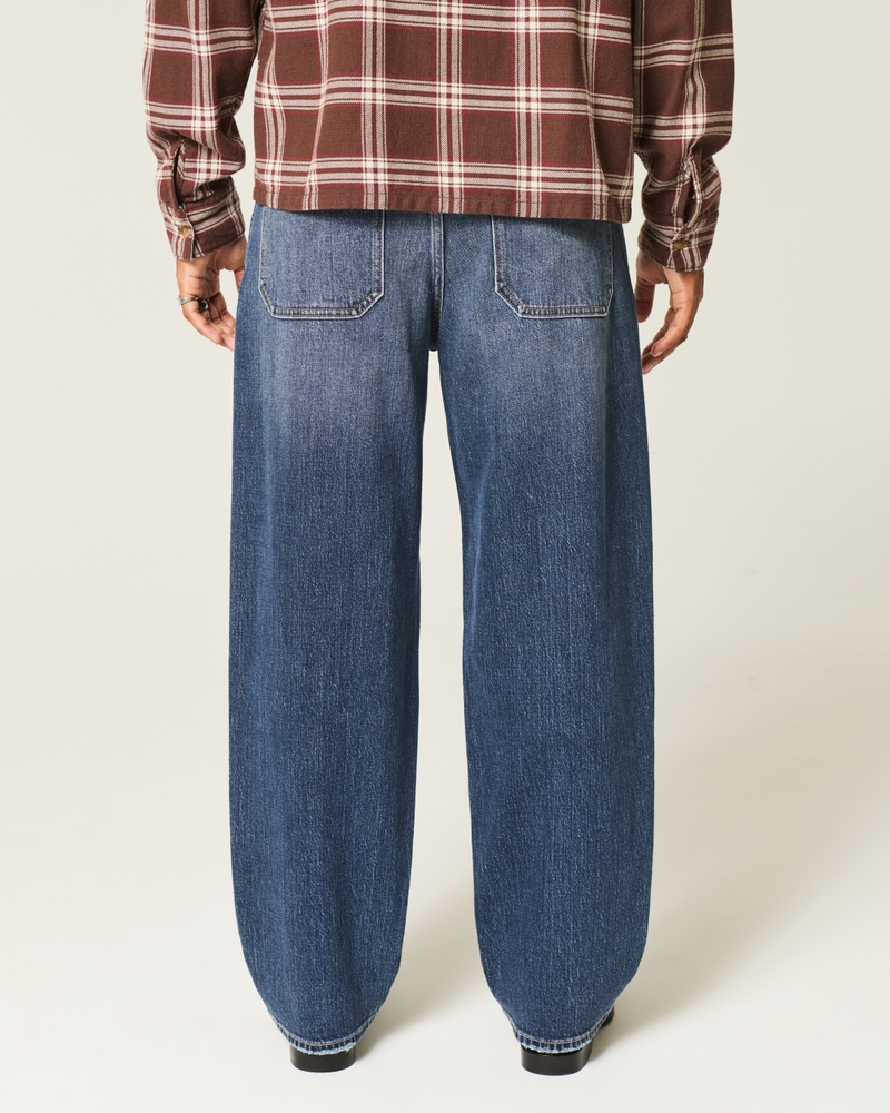 camouflage-skateboard-jeans locker sitzend malerjeans