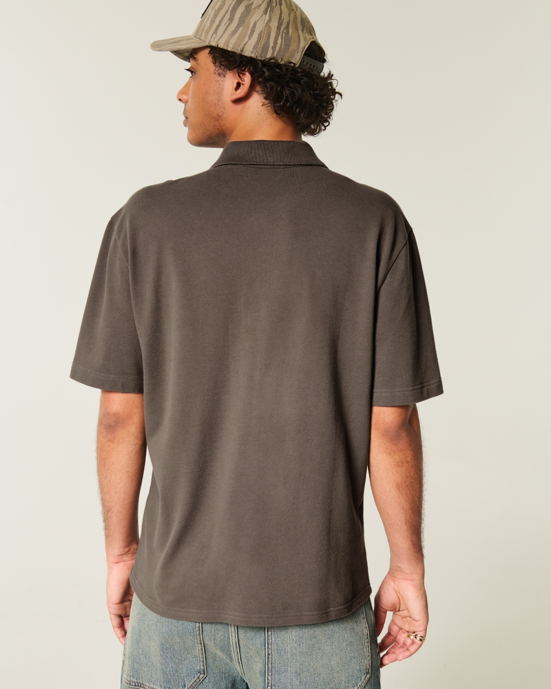 lässiges poloshirt mit logo