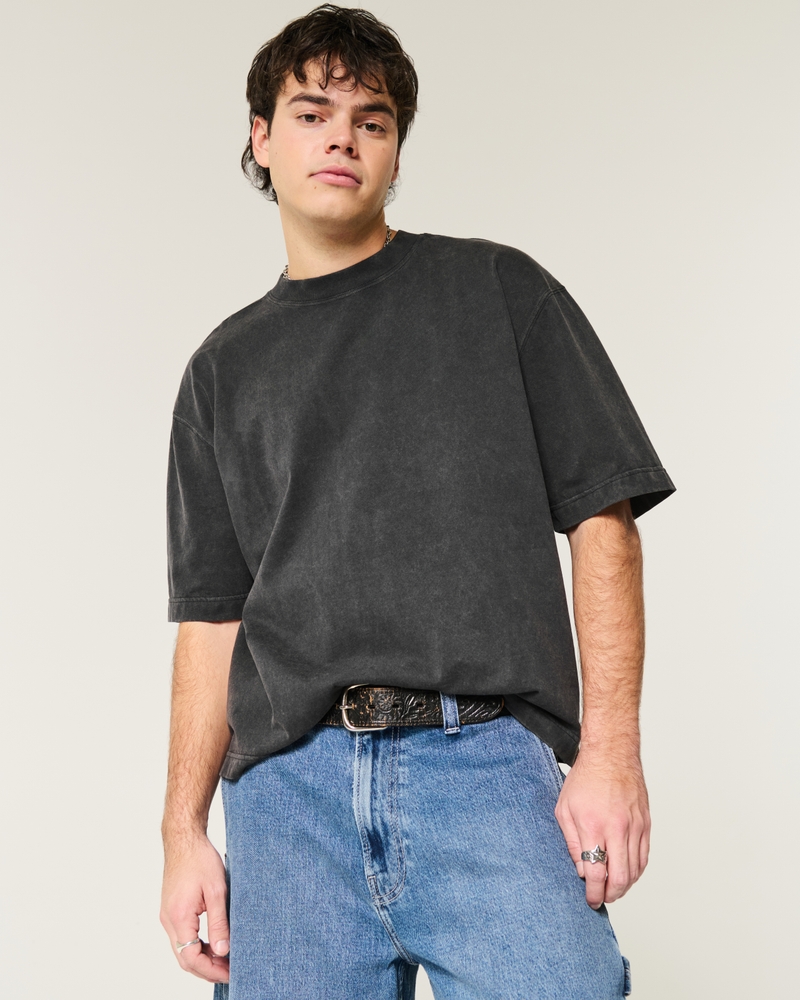quadratisches und dickes kurzes camouflage-t-shirt mit rundhalsausschnitt