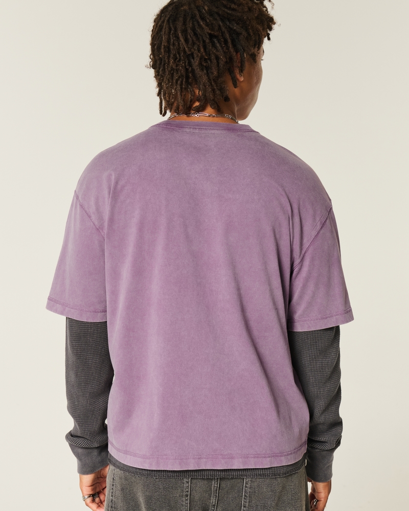 dickes kurzes t-shirt mit quadratischem rundhalsausschnitt
