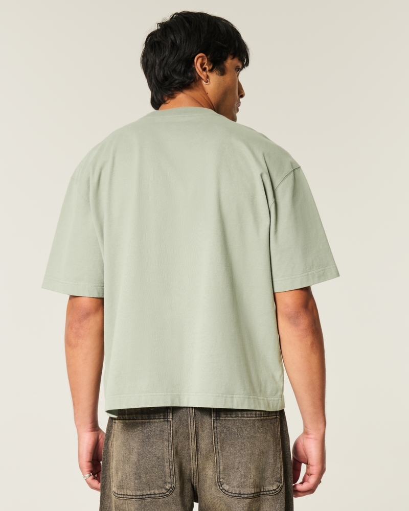 dickes kurzes t-shirt mit quadratischem rundhalsausschnitt