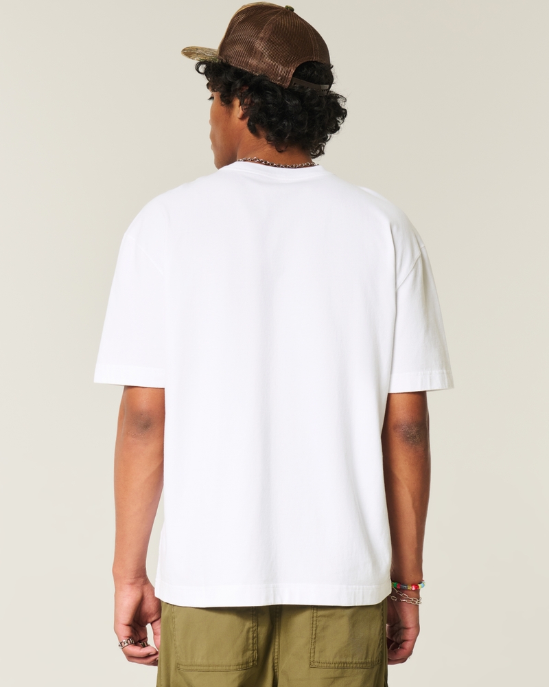 quadratisch geschnittenes strapazierfähiges t-shirt aus gewaschener baumwolle mit rundhalsausschnitt