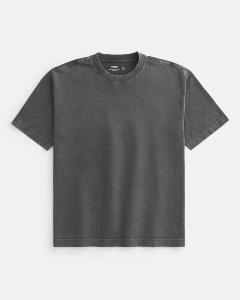 quadratisch geschnittenes strapazierfähiges t-shirt aus gewaschener baumwolle mit rundhalsausschnitt