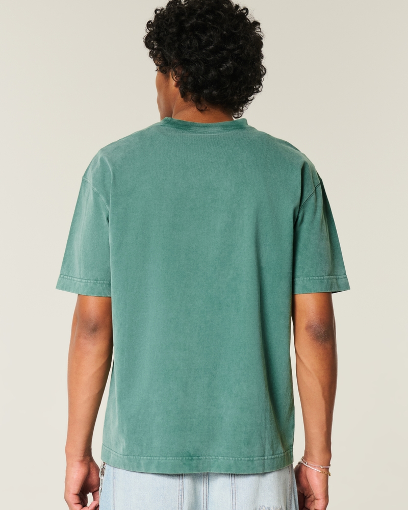 quadratisch geschnittenes strapazierfähiges t-shirt aus gewaschener baumwolle mit rundhalsausschnitt