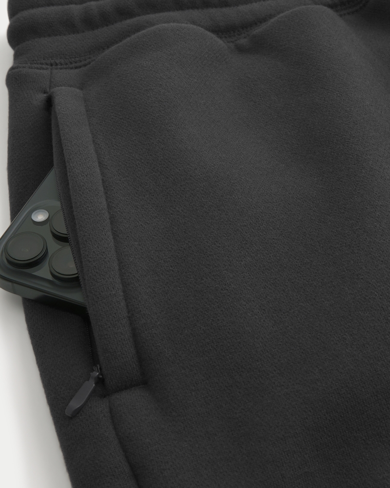 tasche mit spinnenstickerei locker sitzende jogginghose